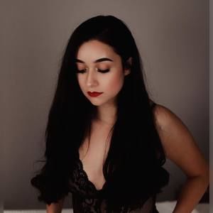 Meet your Posher, Adriana